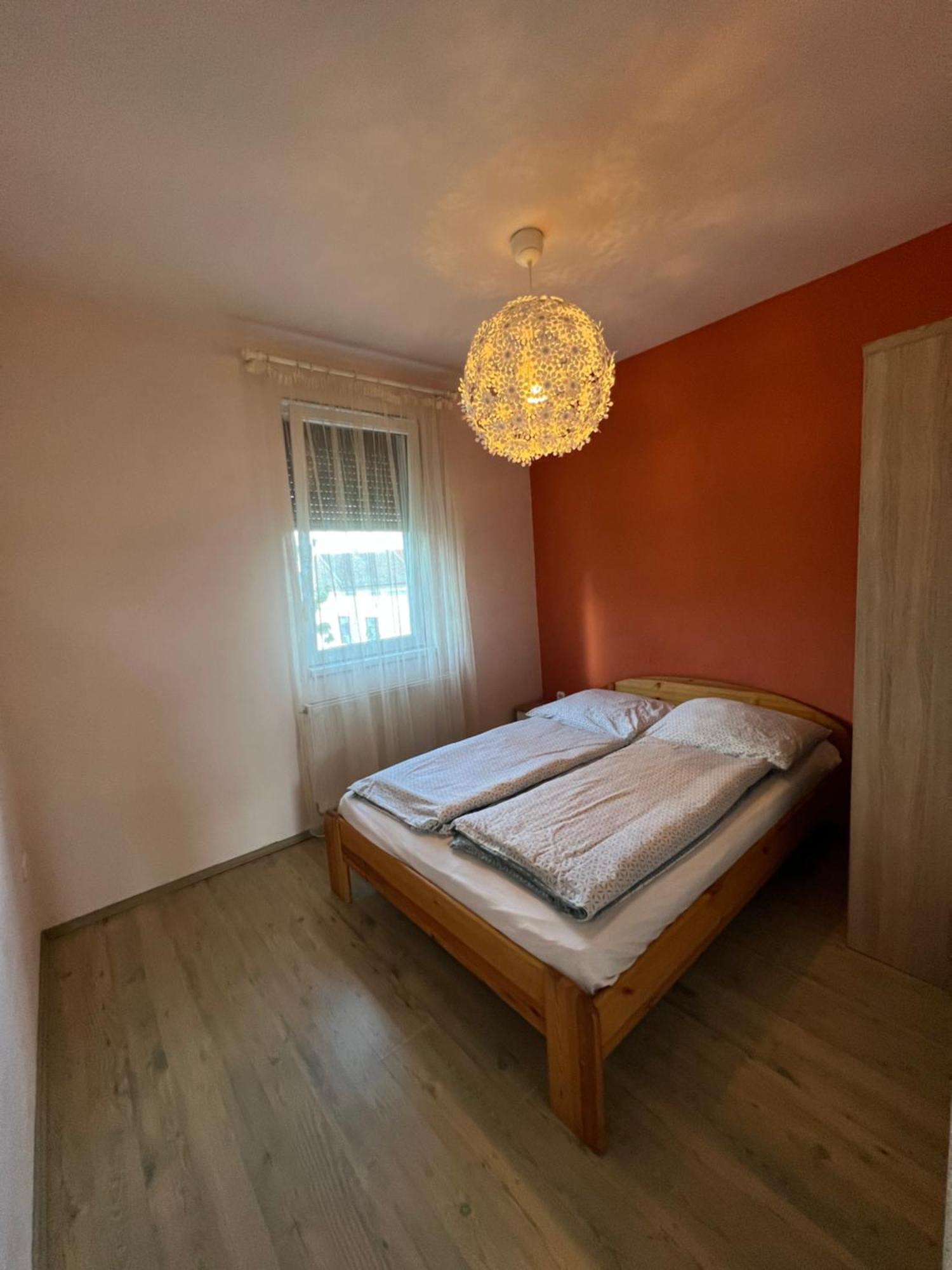 Kristaly Apartman Szegedin Exterior foto