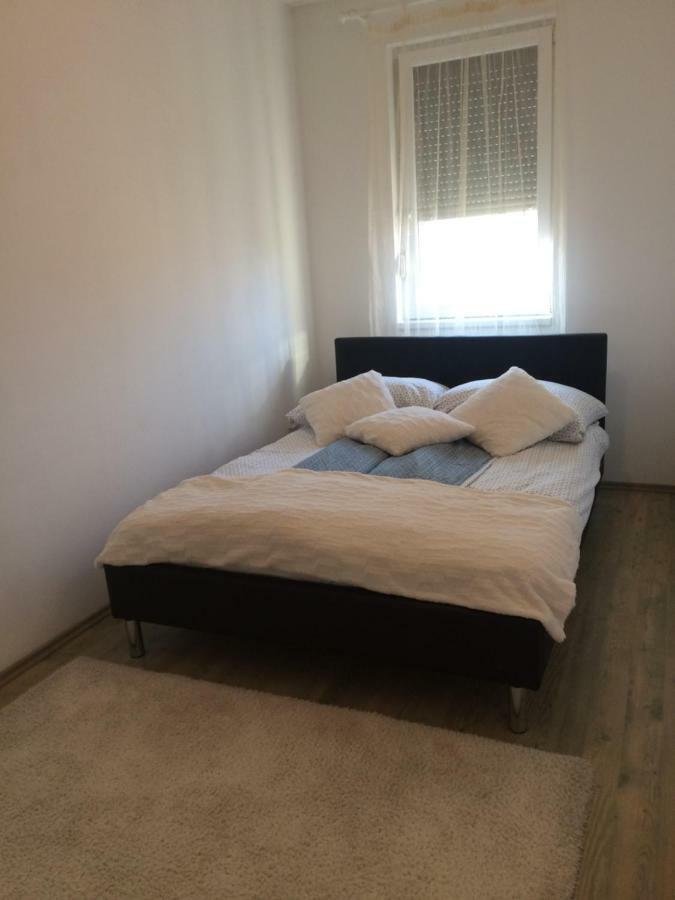 Kristaly Apartman Szegedin Exterior foto
